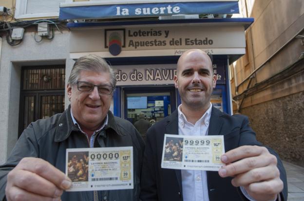 Fernando Burgués (con el cero) estuvo treinta años en la administración de la calle Burgos, la que ahora lleva Ricardo Abascal (con el nueve).