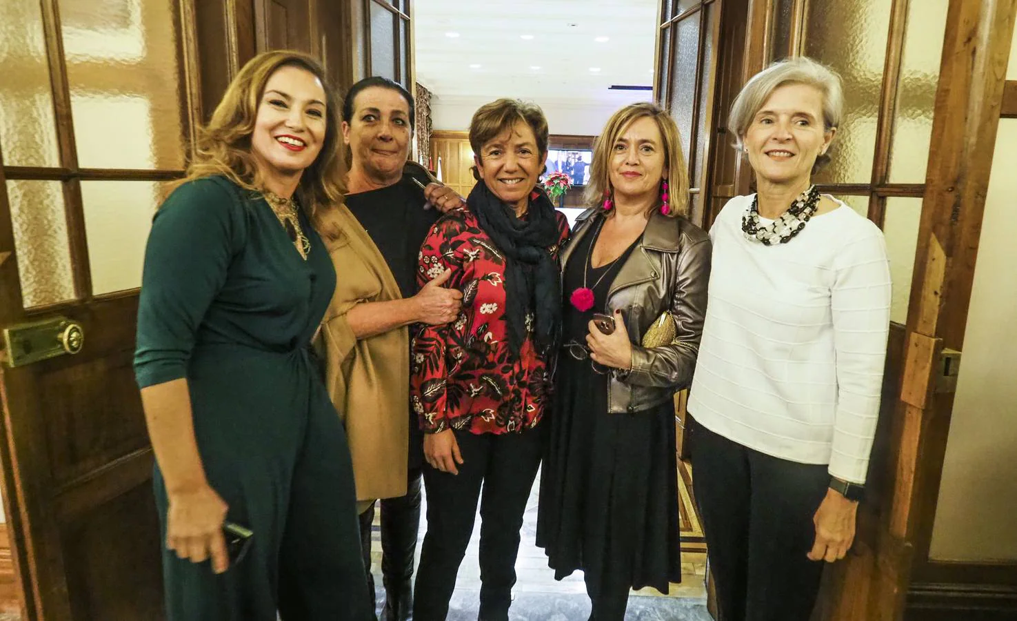 María José González, Carmen Ruiz, Nati Vidal, María Luisa Peón, Ana González Pescador