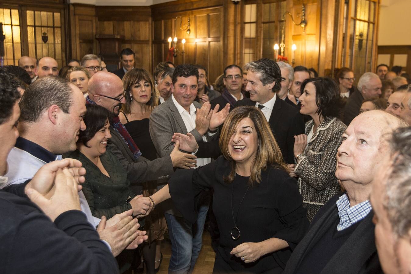 Noche de discursos