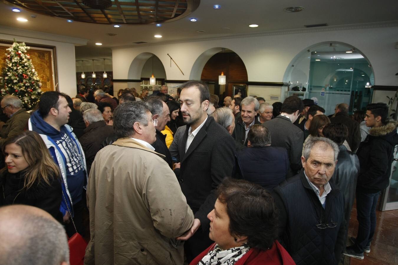 Más de 850 cargos públicos y militantes del PRC participaron ayer en la tradicional comida de Navidad celebrada en el hotel Milagros Golf 