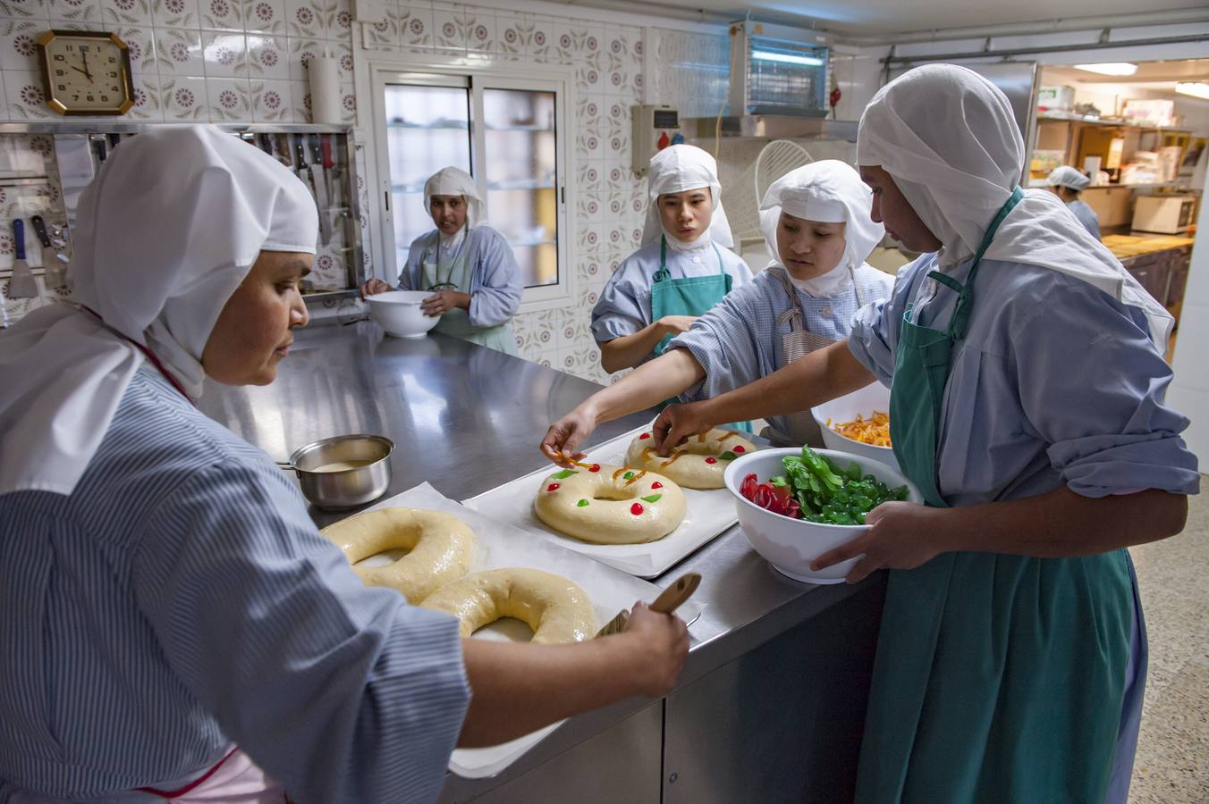 Monjas de clausura descubren los secretos de su repostería