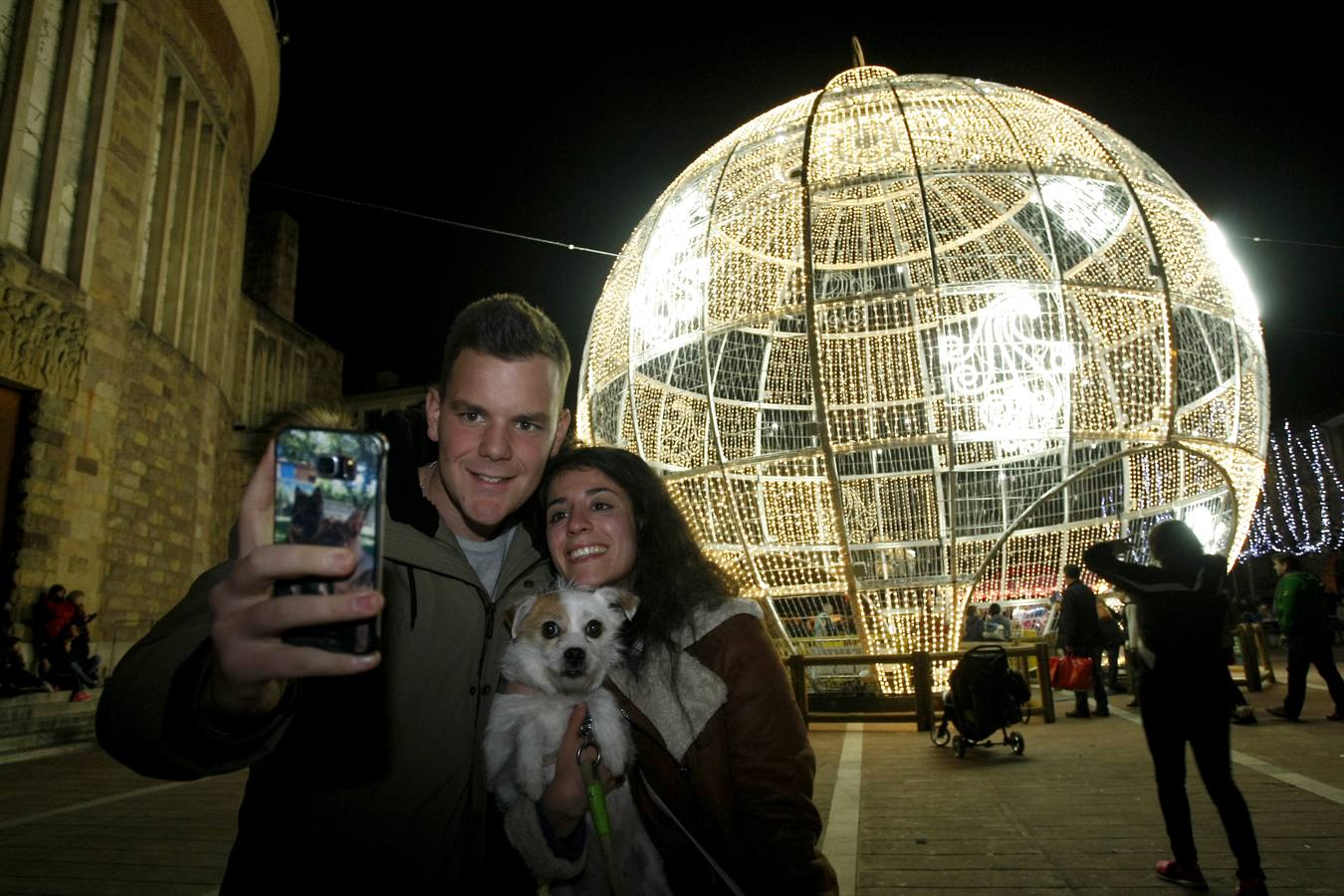 La bola da brillo a Torrelavega