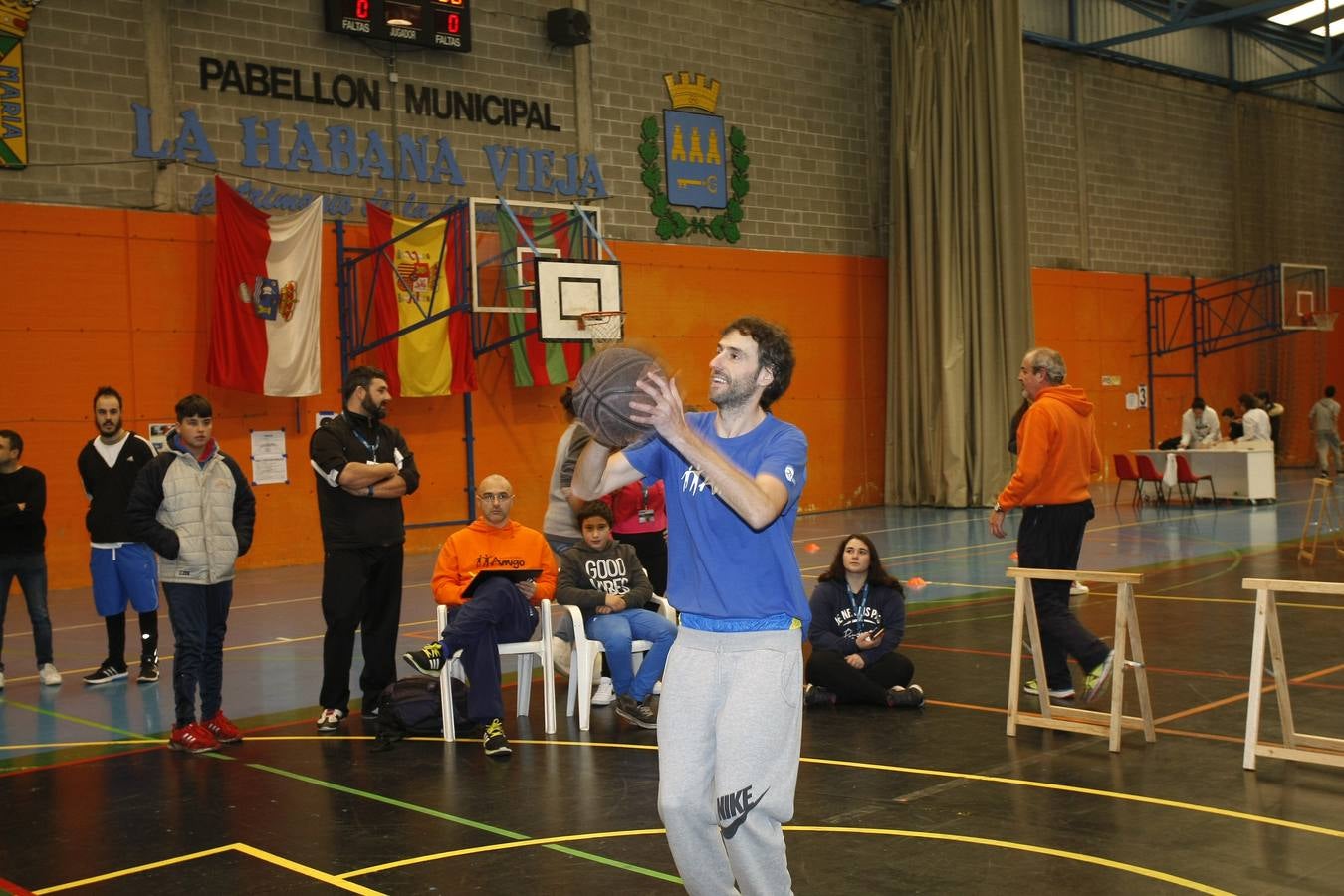 Una fiesta del baloncesto con fines solidarios, organizada por el SOAM y la Casa de los Muchachos de la Fundación Amigó en Torrelavega, con el objetivo de transformar el futuro de cientos de niños y jóvenes en situación de vulnerabilidad en la República Dominicana y Colombia.