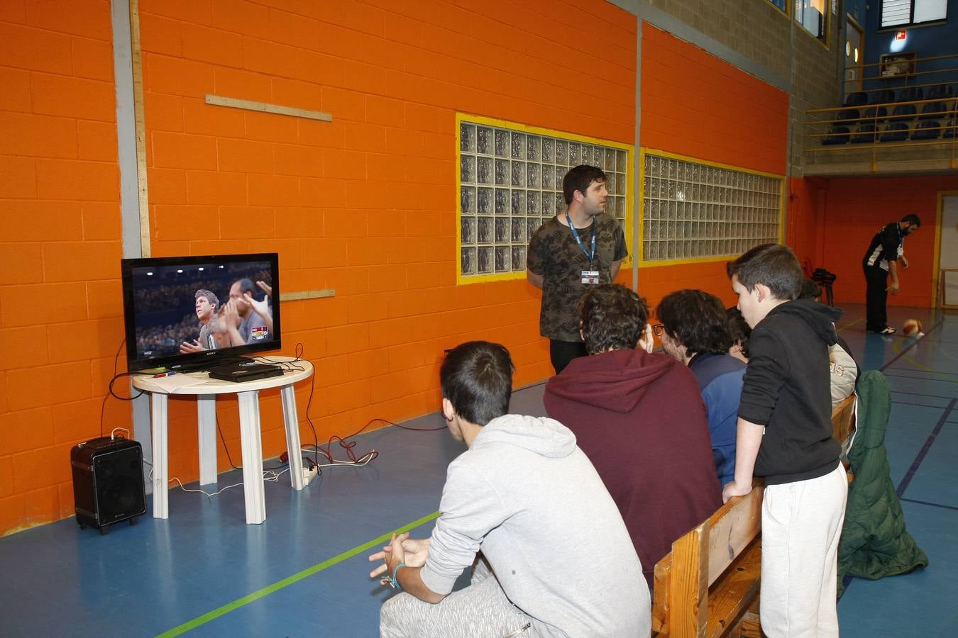 Una fiesta del baloncesto con fines solidarios, organizada por el SOAM y la Casa de los Muchachos de la Fundación Amigó en Torrelavega, con el objetivo de transformar el futuro de cientos de niños y jóvenes en situación de vulnerabilidad en la República Dominicana y Colombia.