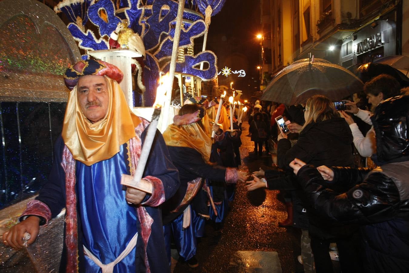 Llegan los Reyes a Torrelavega