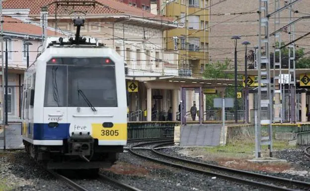 Renfe, condenada a contratar a dos operarios que había tenido trabajando en situación irregular