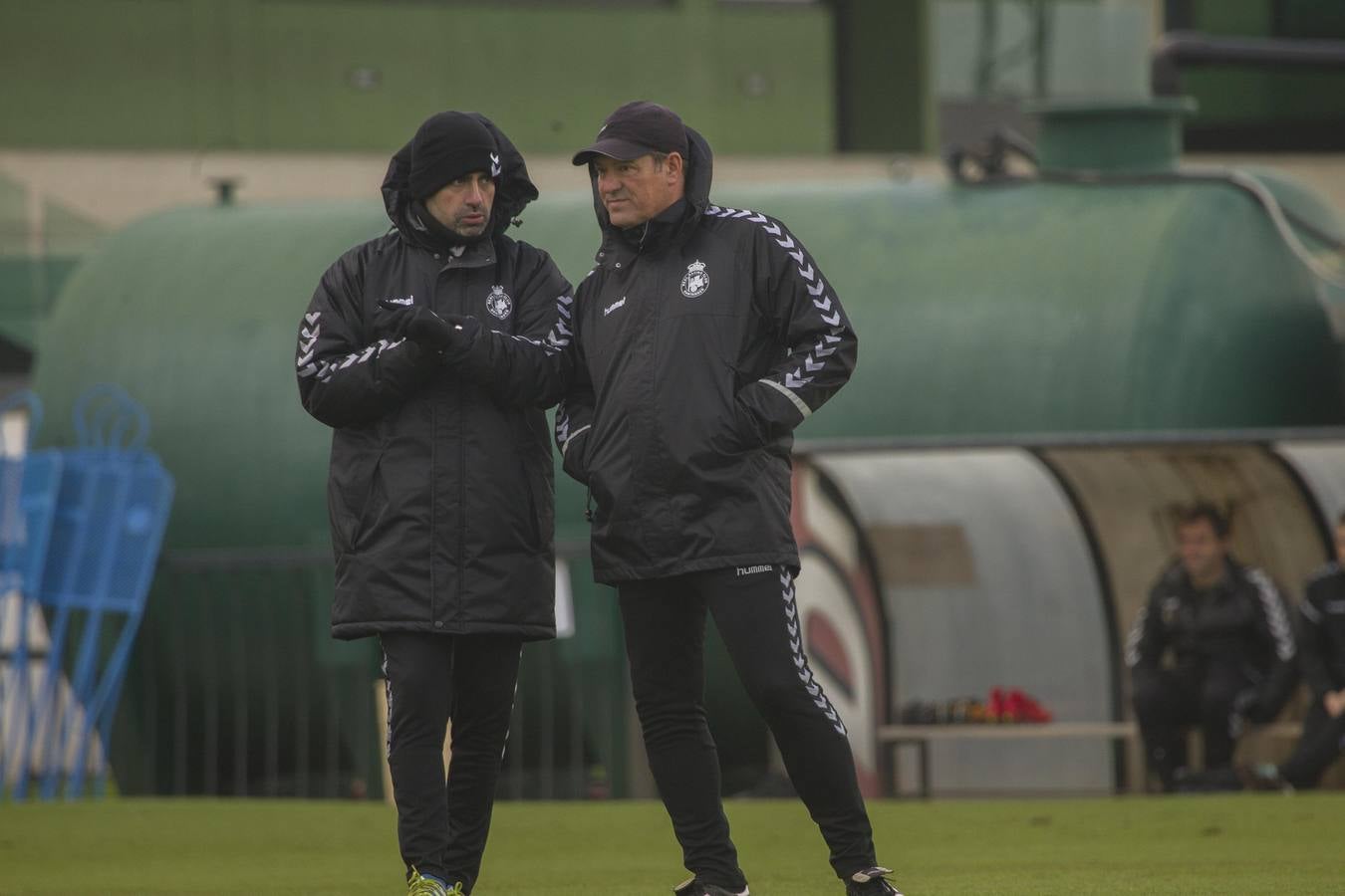 Entrenamiento del Racing para preparar el partido ante el Mirandés