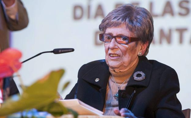 Fallece la historiadora Carmen González Echegaray a los 92 años