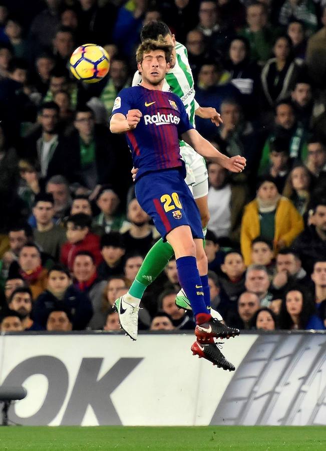 El conjunto de Valverde se llevó la victoria en el Benito Villamarín por 0-5, con un doblete de Messi, otro de Luis Suárez y un tanto de Rakitic.