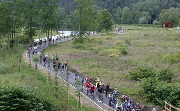 La pasarela conectará el bulevar ronda con el carril bici