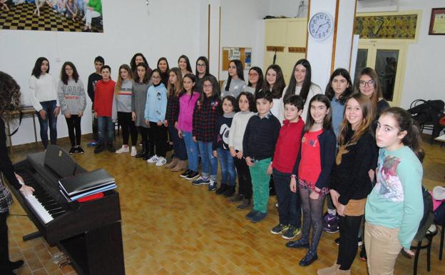 El coro juvenil Siete Villas actuó el pasado año en la Catedral de Santander.