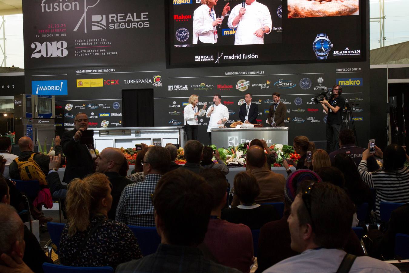 Cuatro grandes chefs de la región ofrecieron un menú de raíces e innovación en la cena oficial del evento mundial