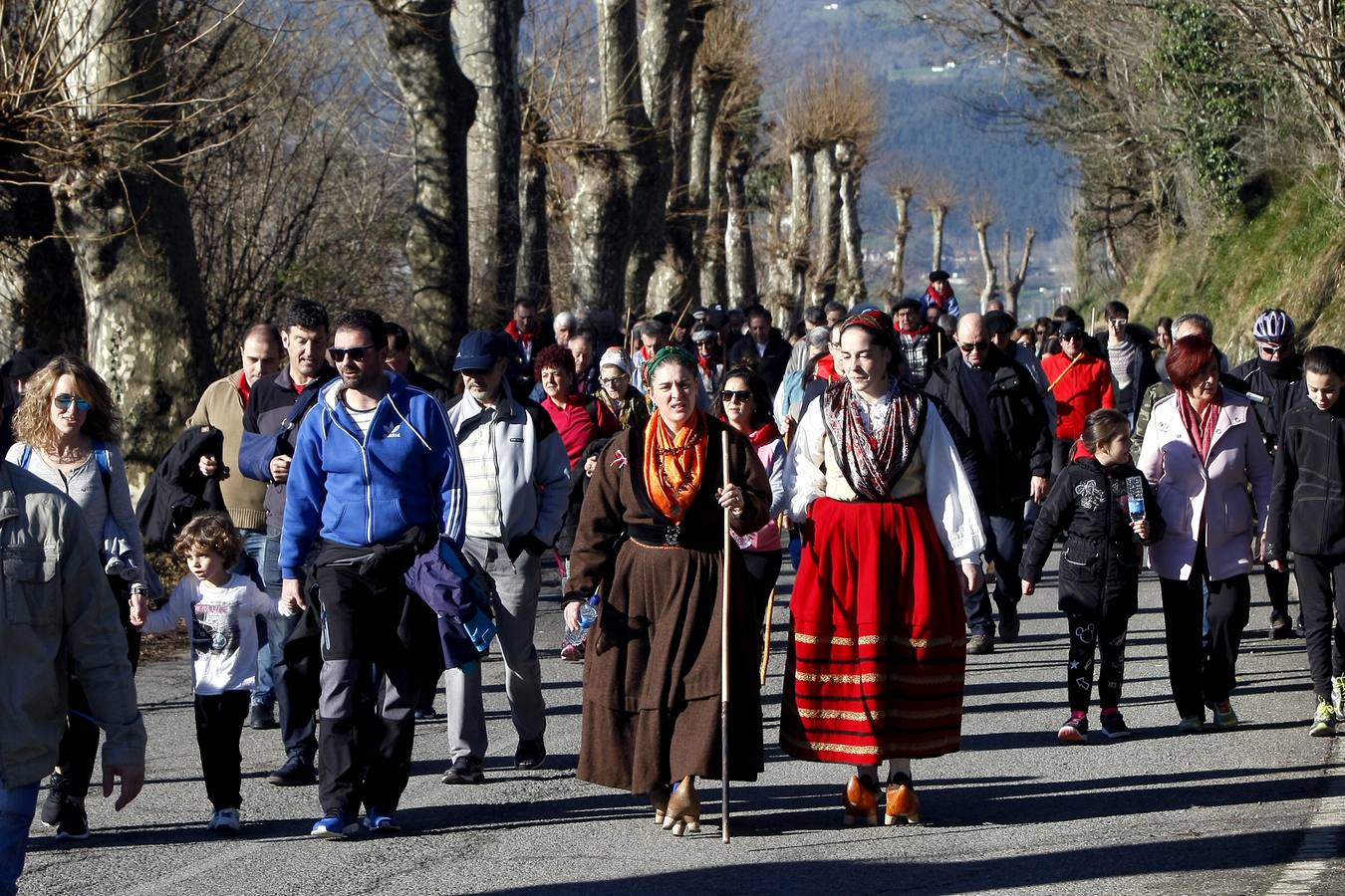 La subida a La Montaña en albarcas por San Blas