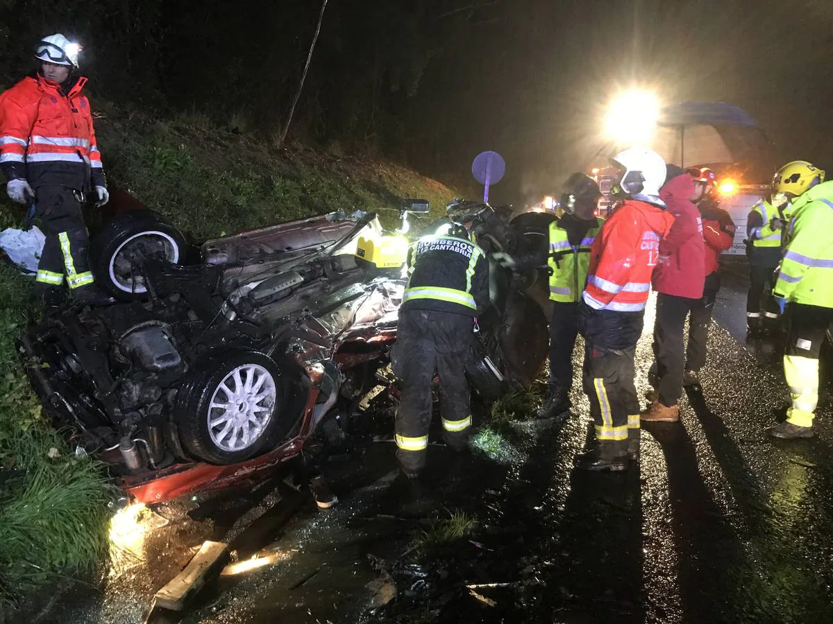 Dos personas han fallecido esta tarde a consecuencia de un accidente de tráfico ocurrido en la carretera nacional N-629