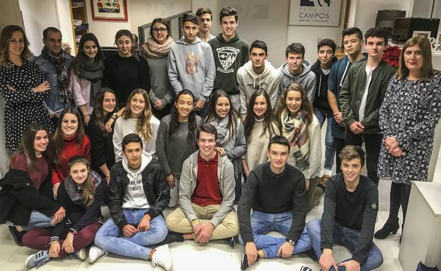 Los alumnos conocieron las oficinas de Tecnisa Campos en la C/ Calvo Sotelo, 6, 2ª, en Santander.