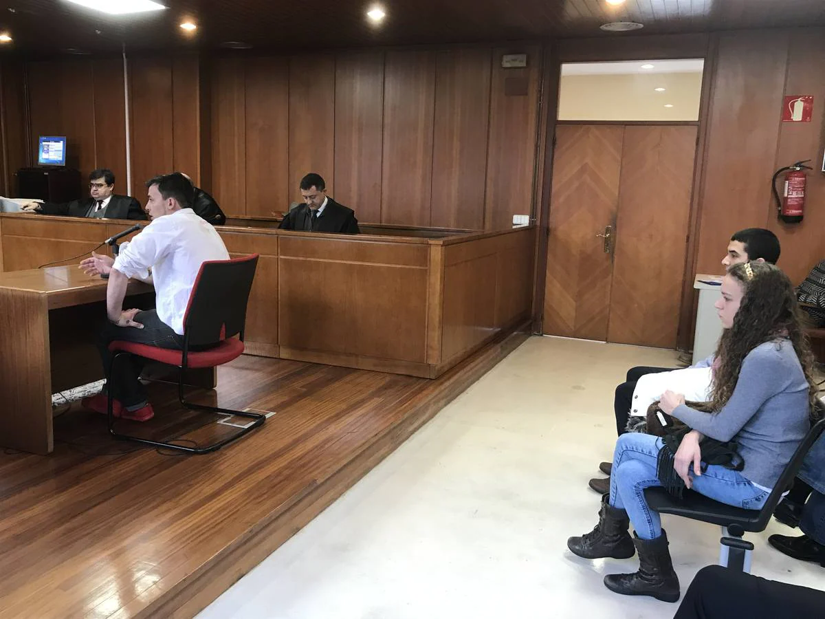 Inicio del juicio por la muerte de un tendero chino en Torrelavega