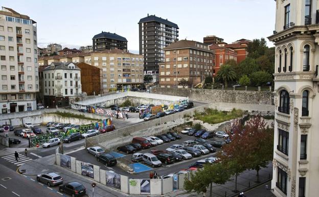 Los tres solares de Puertochico que acogerán el futuro Mupac.