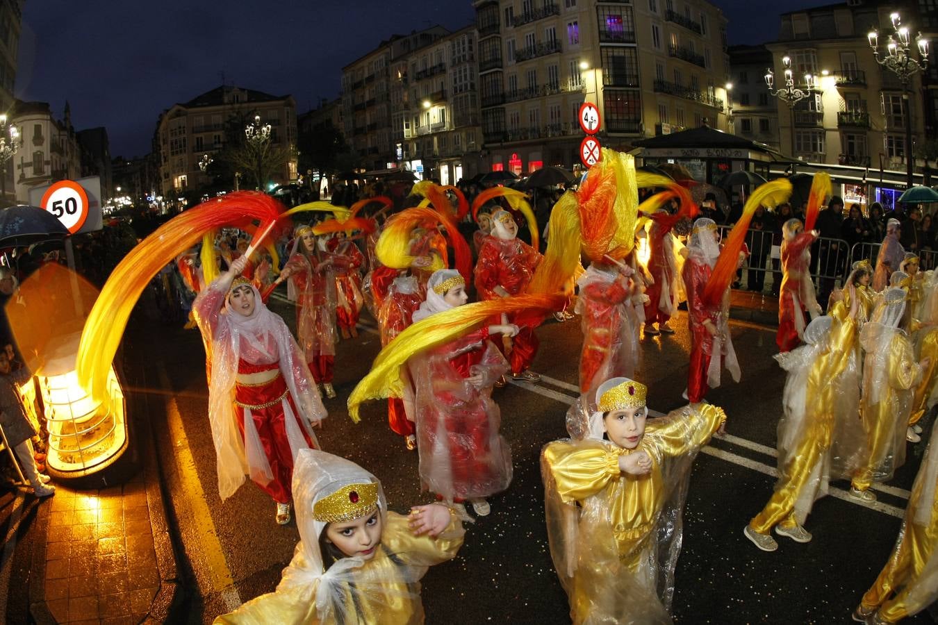 Medusas y muñecas de goma eva toman Santander