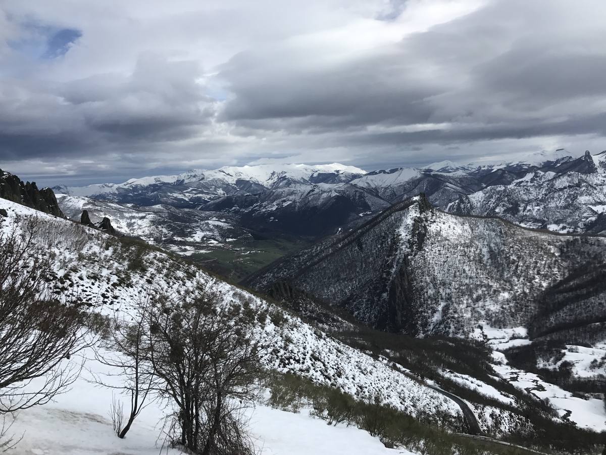 Un paseo por San Glorio bajo la nieve