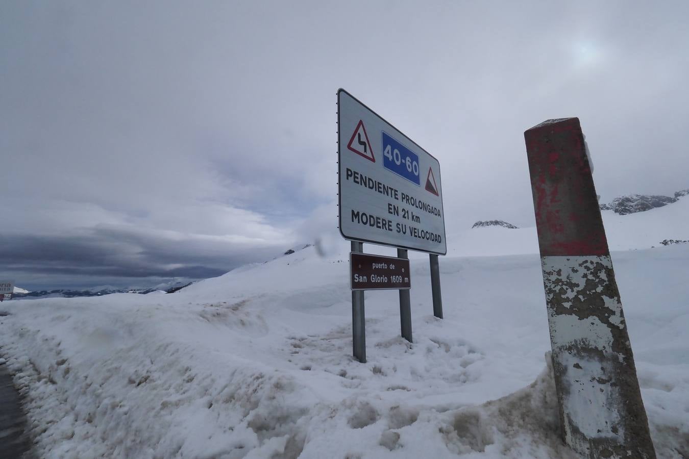 Un paseo por San Glorio bajo la nieve