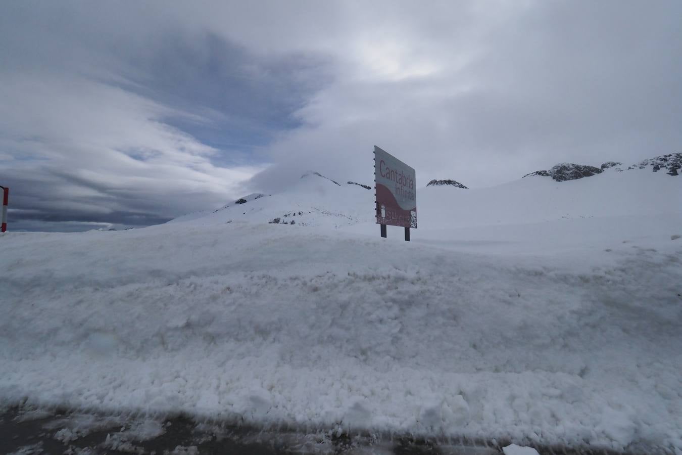 Un paseo por San Glorio bajo la nieve