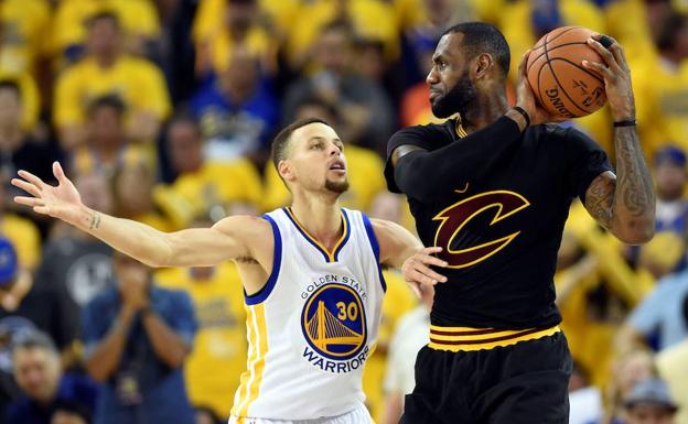 Stephen Curry y LeBron James, capitanes de los equipos del All Star Game. 