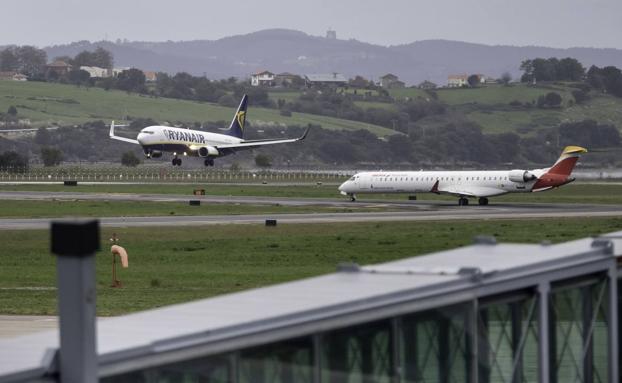 Gobierno y Ryanair acuerdan ampliar a todo el año la ruta con Dublín
