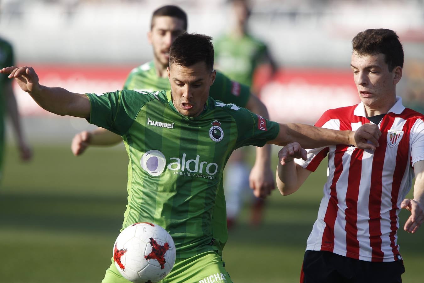 El Racing ha caído ante el Athletic B por 3 goles a 0 en un pobre partido disputado en Lezama