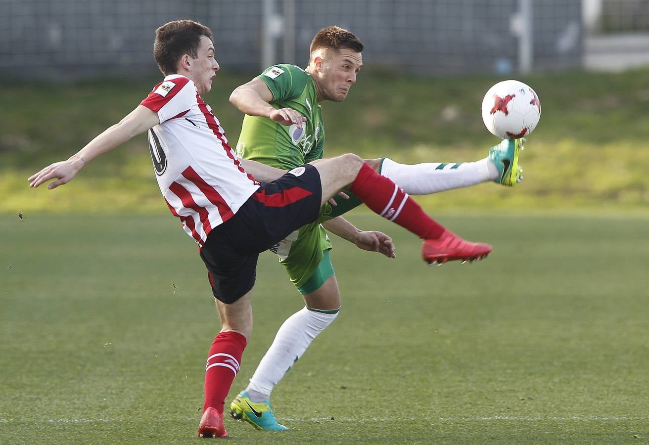 El Racing ha caído ante el Athletic B por 3 goles a 0 en un pobre partido disputado en Lezama