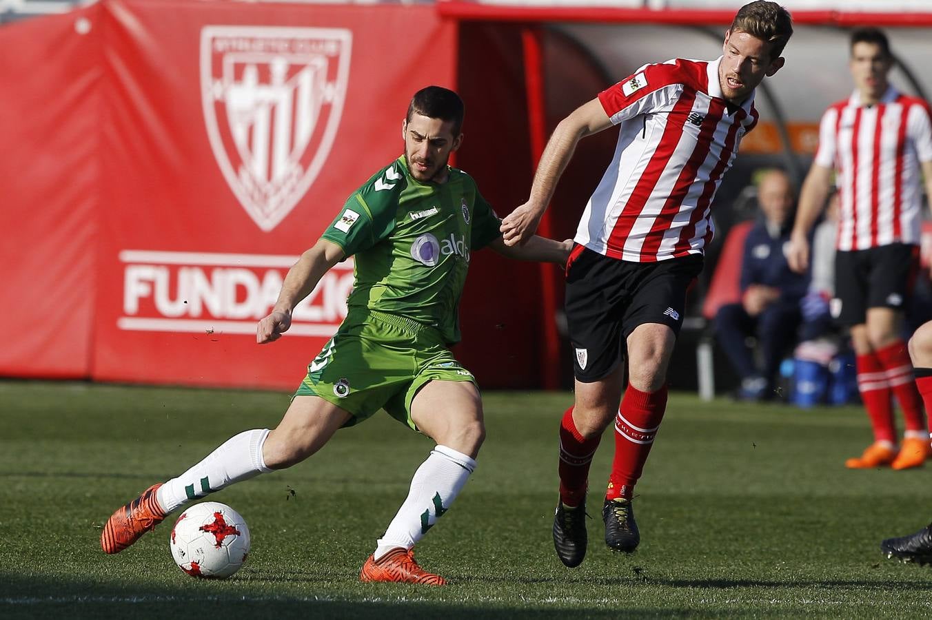 El Racing ha caído ante el Athletic B por 3 goles a 0 en un pobre partido disputado en Lezama