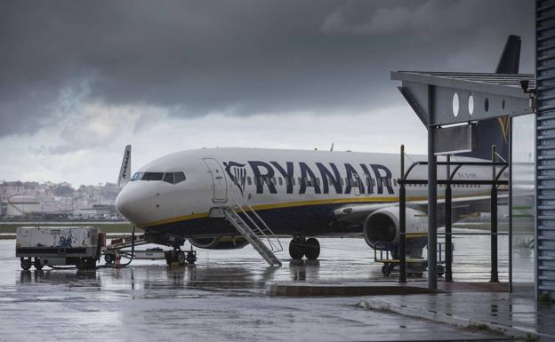 Avión que el pasado 11 de febrero sufrió 20 horas de retraso, antes de volar a Edimburgo, por el impacto de un rayo. 