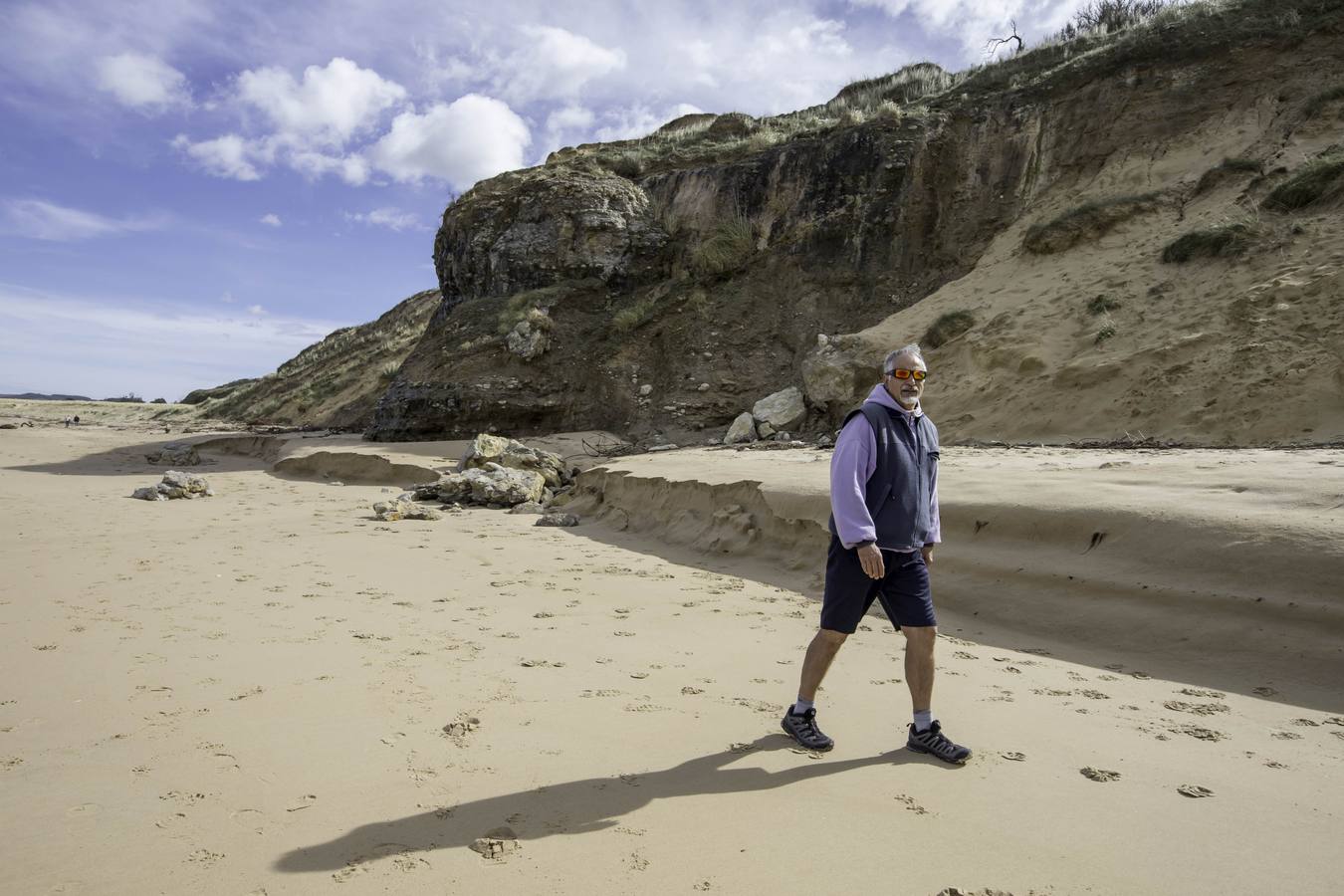 Las últimas lluvias y los temporales provocan el derrumbe de rocas y de una decena de pinos