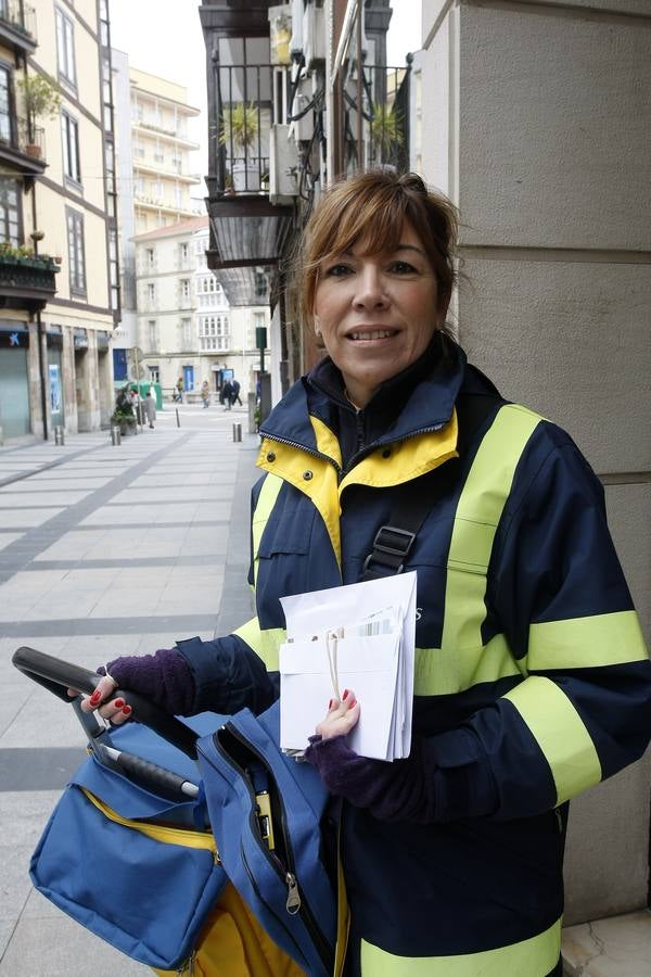 Raquel Floría Valdazo. Cartera. «Espero que llegue el momento en el que seamos todos iguales y no haya que celebrar este día».