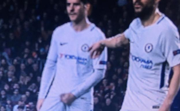 Morata se tocó los genitales para responder a las críticas