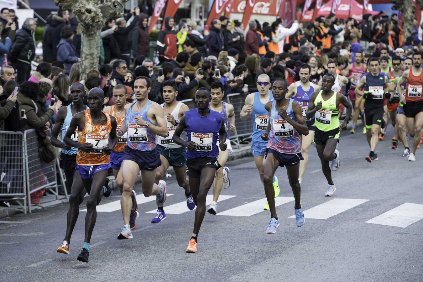 Fotos: Toni Abadía bate en Laredo el récord de España de 10 km en ruta