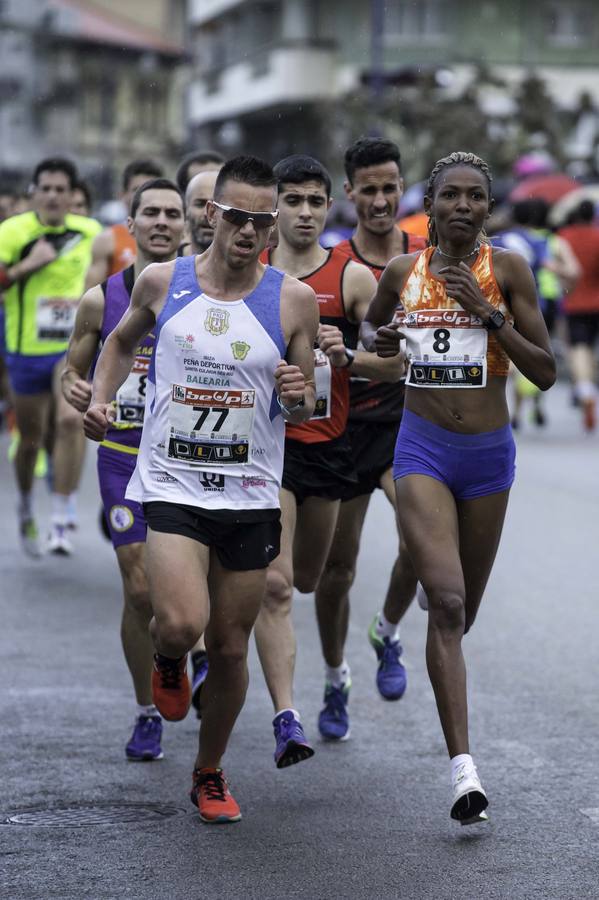 Fotos: Toni Abadía bate en Laredo el récord de España de 10 km en ruta