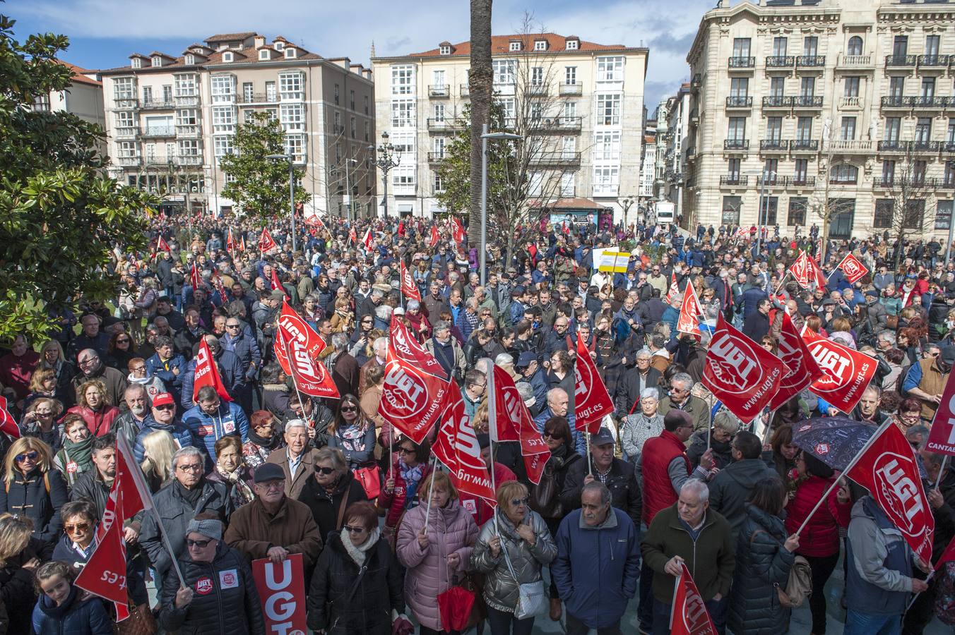 Los sindicatos cifran en 25.000 personas los asistentes a la protesta