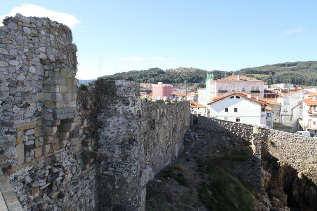 Los arqueólogos destacan el valor del tramo de muralla que será recuperado.