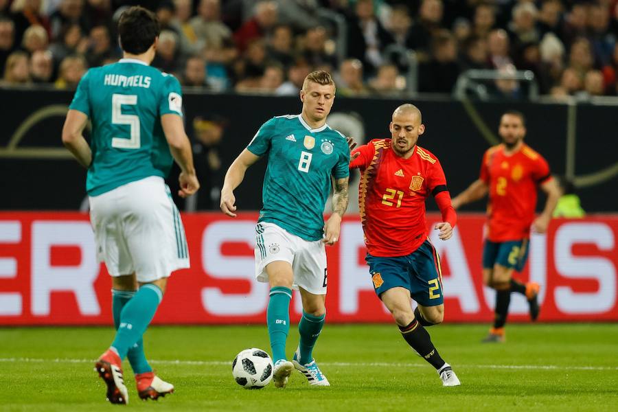 Sólo 7 jugadores se mantienen del último duelo entre ambos conjuntos, dominadores del fútbol mundial desde 2008, que fue resuelto por un zapatazo de Kroos.