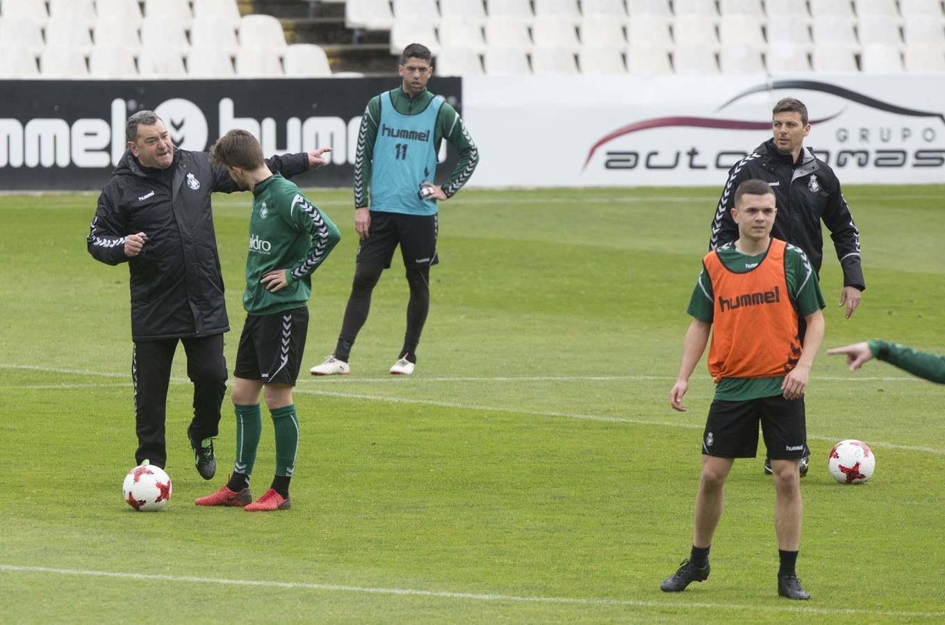 Fotos: El Racing prepara el partido ante el Burgos