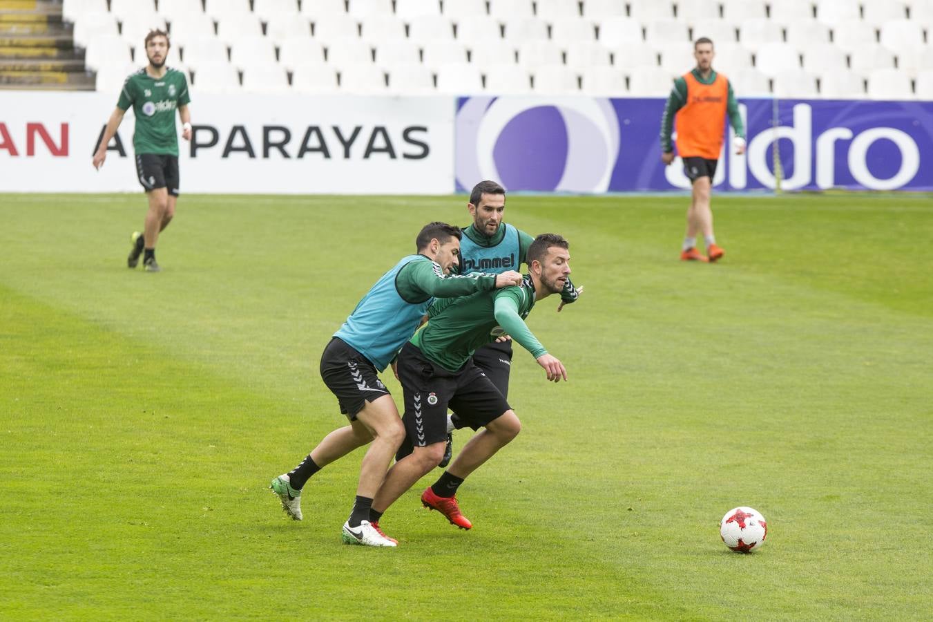 Fotos: El Racing prepara el partido ante el Burgos