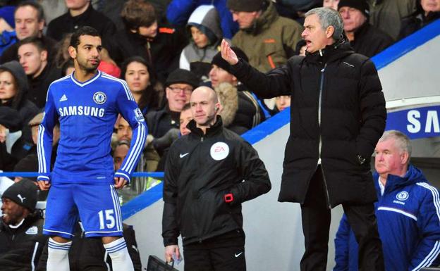 Salah y Mourinho en Stamfrod Bridge 