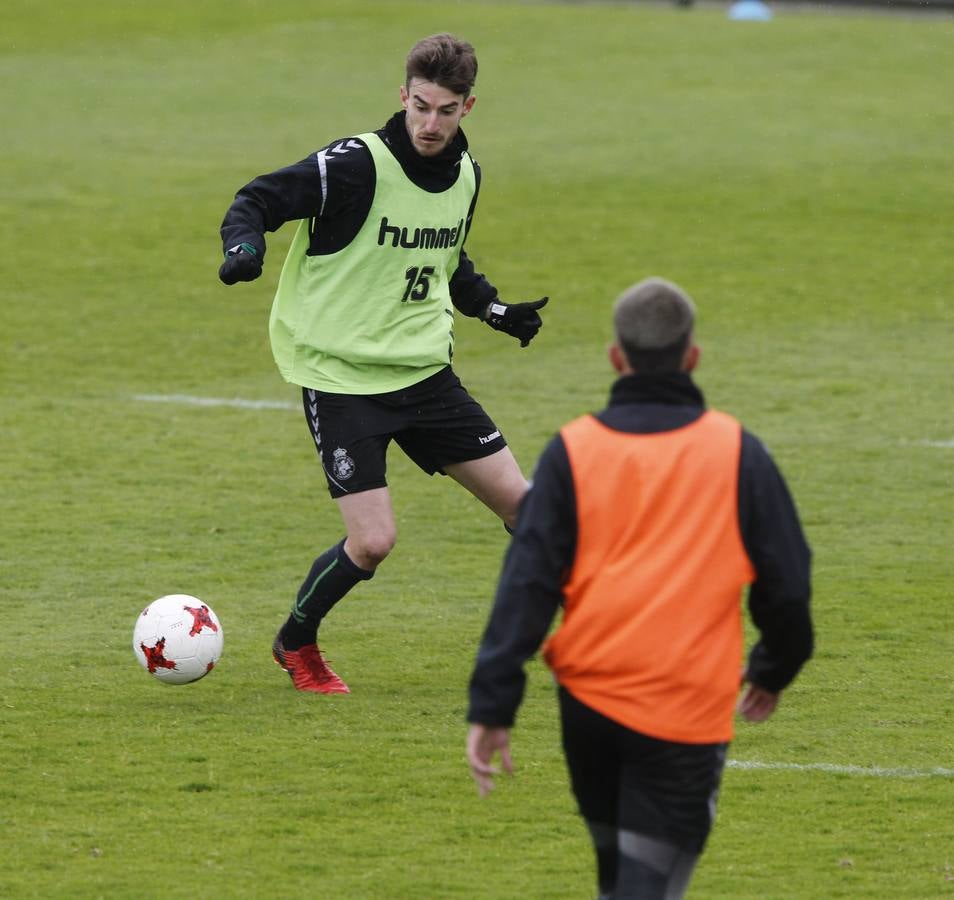 Fotos: El Racing prepara a conciencia el partido ante Osasuna B