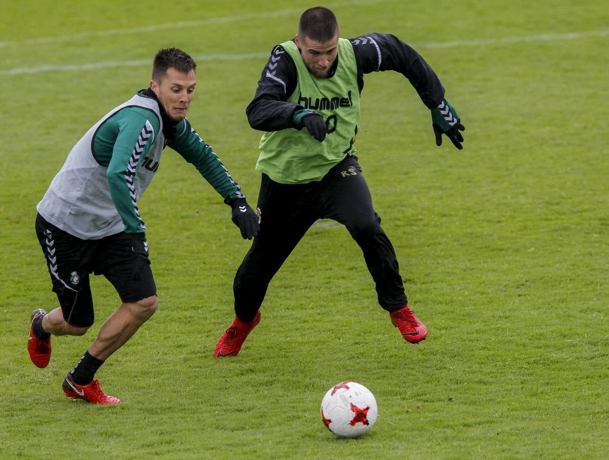 Fotos: El Racing prepara a conciencia el partido ante Osasuna B