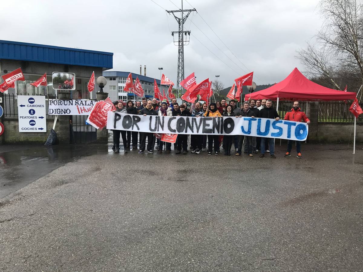 Uno de los paros llevados a cabo por un grupo de trabajadores de la planta de Meruelo.