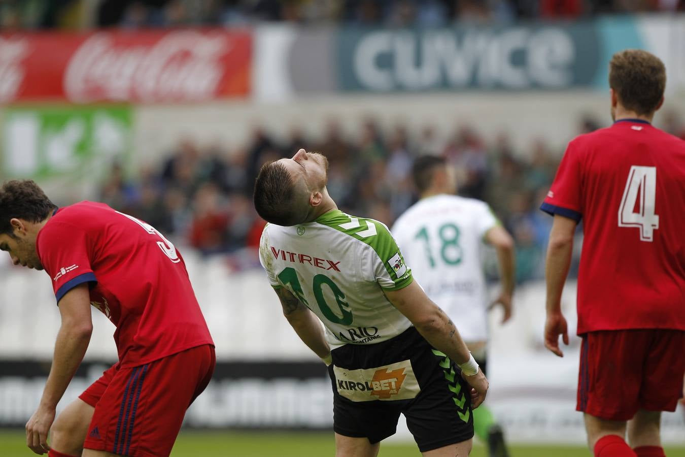 Fotos: Las mejores imágenes del Racing-Osasuna B