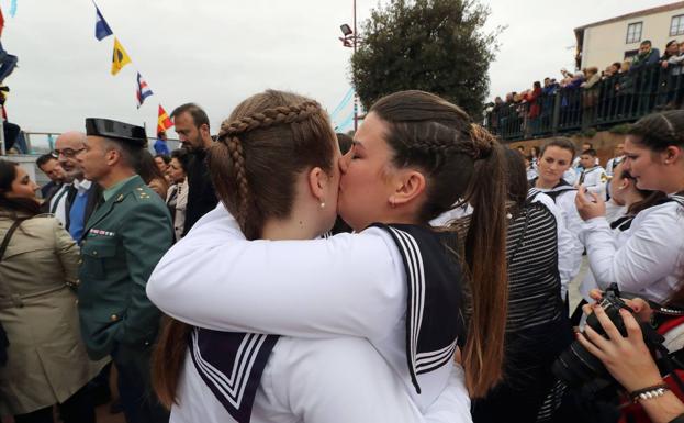 La Folía congrega a miles de personas para honrar a la Virgen de la Barquera