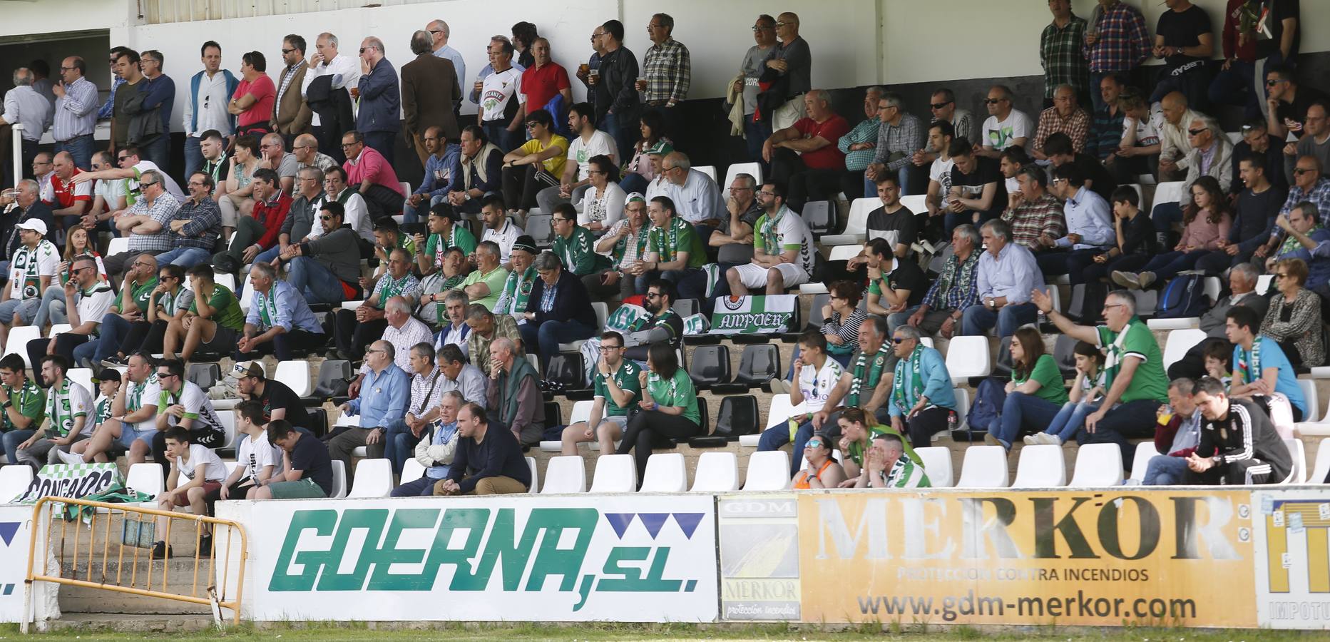 Empate a cero en Navarra tras un encuentro en el que el Racing solo buscó la visctoria en los minutos finales