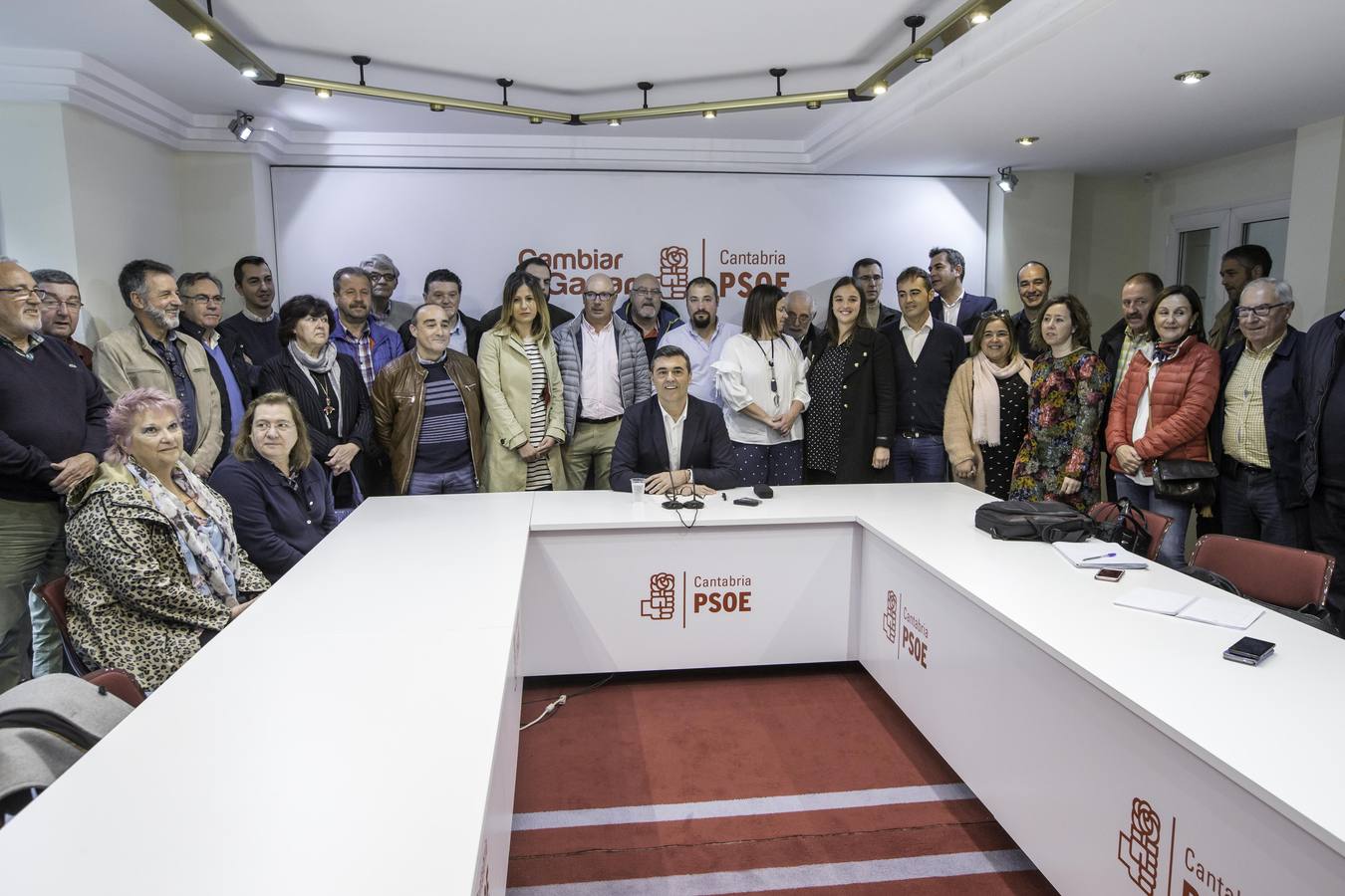 Fotos: Ricardo Cortés presenta su candidatura a las Primarias del PSOE en Cantabria