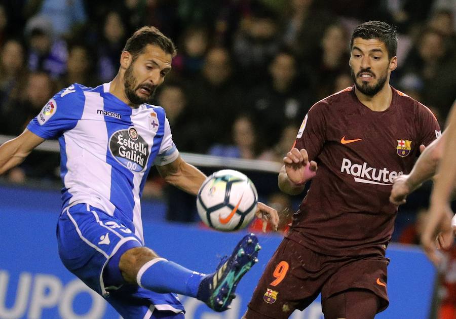 Riazor asiste a la más que probable fiesta de campeón de Liga del Barcelona, que de ganar al Deportivo se aseguraría el entorchado nacional.